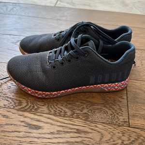 NOBULL size 9 women’s